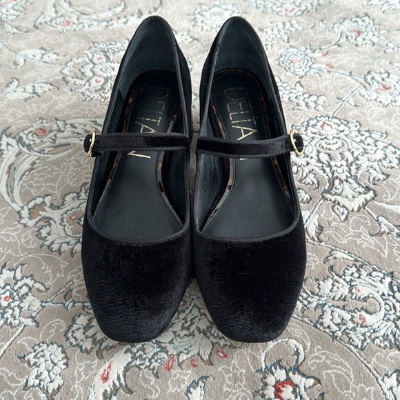 Very lightly worn! Deltan Black Velvet Mary Jane’s purchased Fromm Dillards - Picture 6 of 11